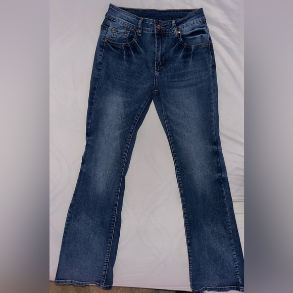 Dark Washed Jeans - Picture 2 of 3